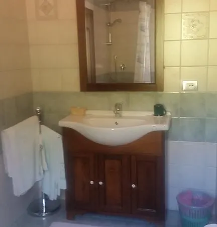 Lu Tronu Loiri Porto San Paolo